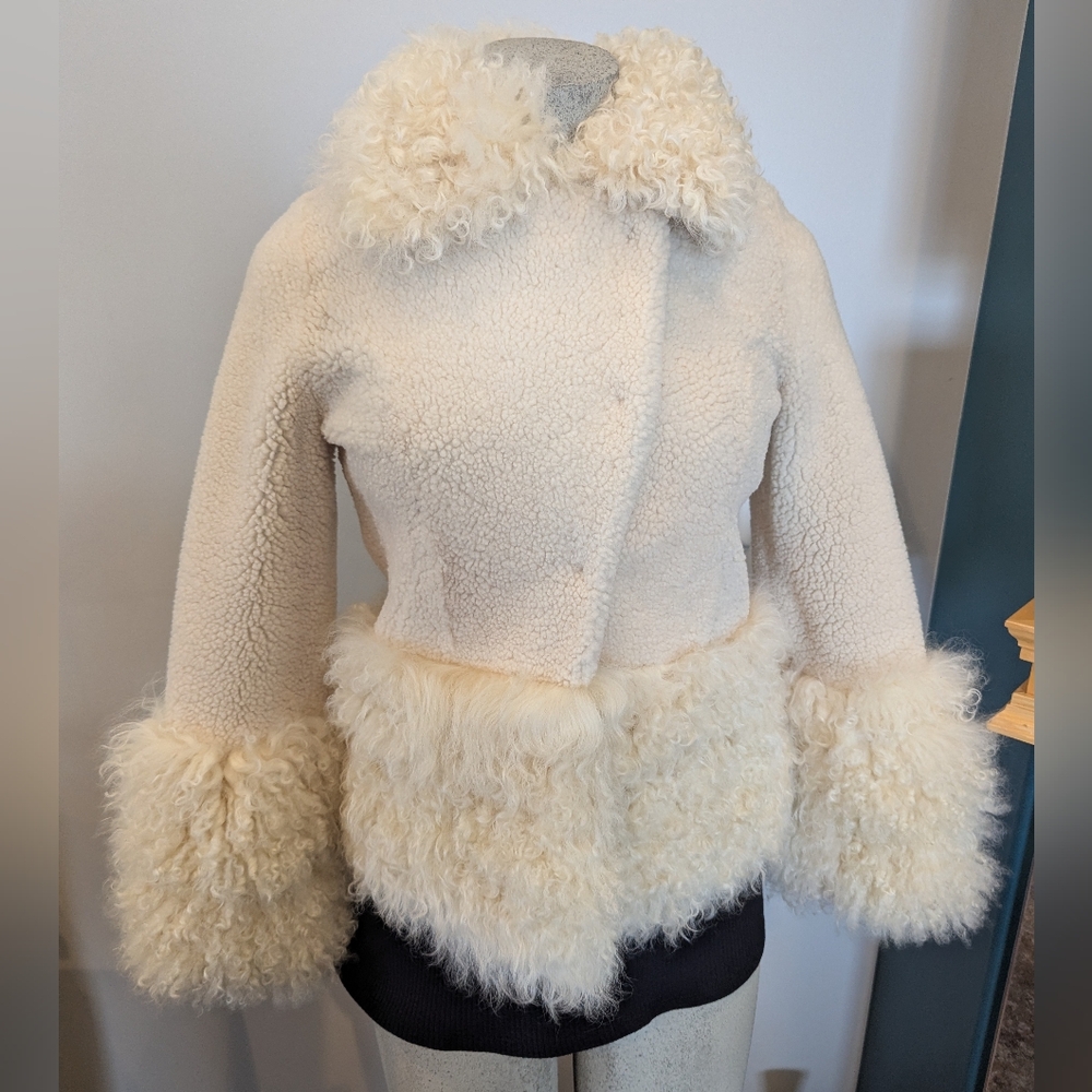 AIVEI waist length Ivory coat textured curly wool & Sheepskin  165/84A  4/6